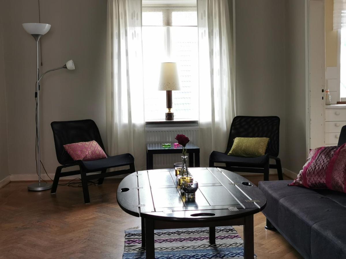 Gamla Skolan Rum & Oevernattning I Spjutstorp公寓 外观 照片